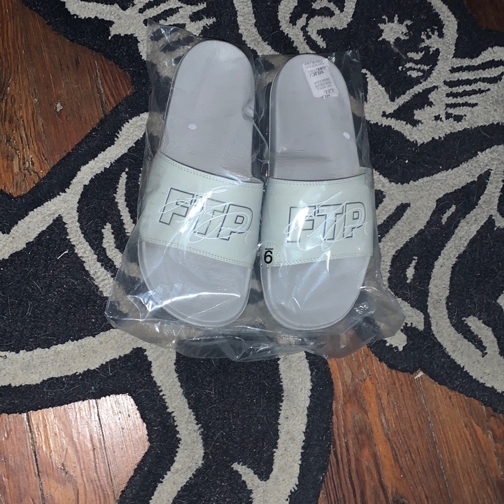 ftp signature logo slides